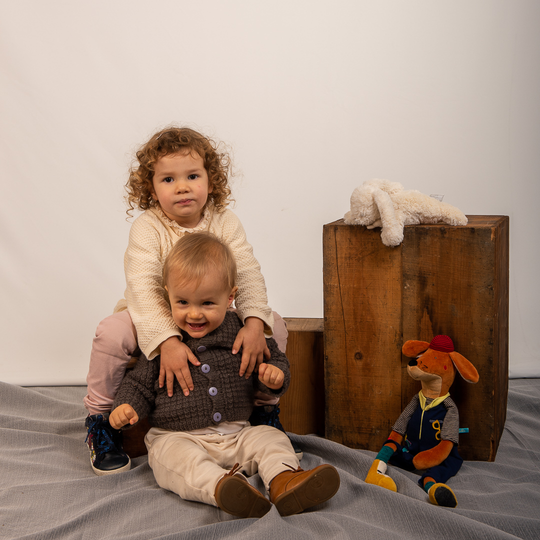 Frère et soeur complices